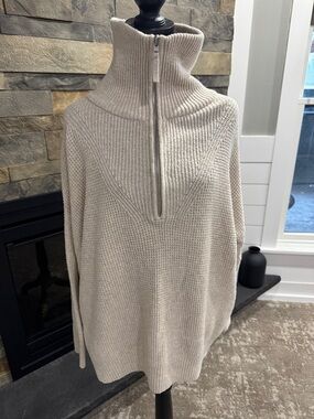 aerie Charcoal Cream Ribbed Half-Zip V-Neck Sweater